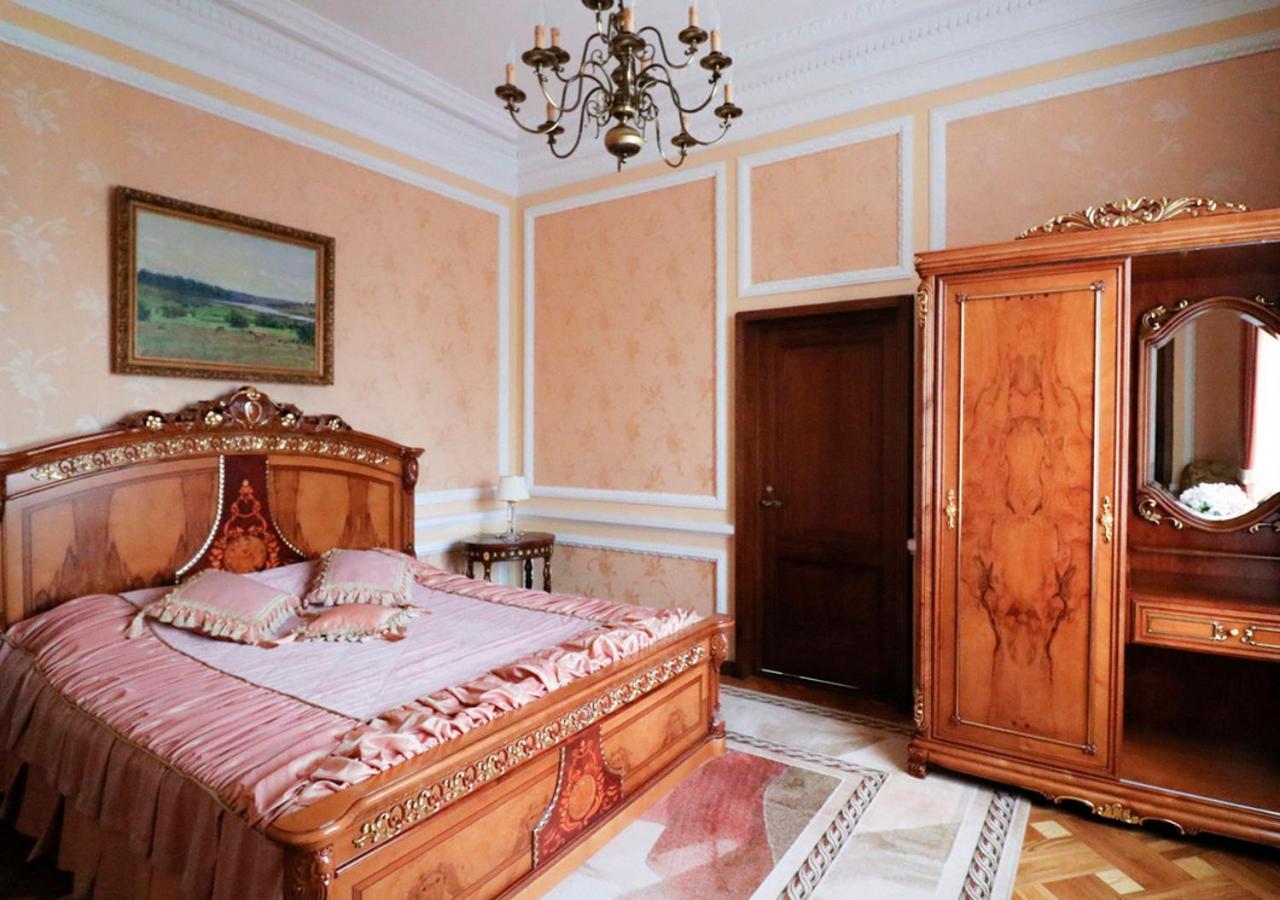 Vip Apartments Dipservice Hall Минск Екстериор снимка