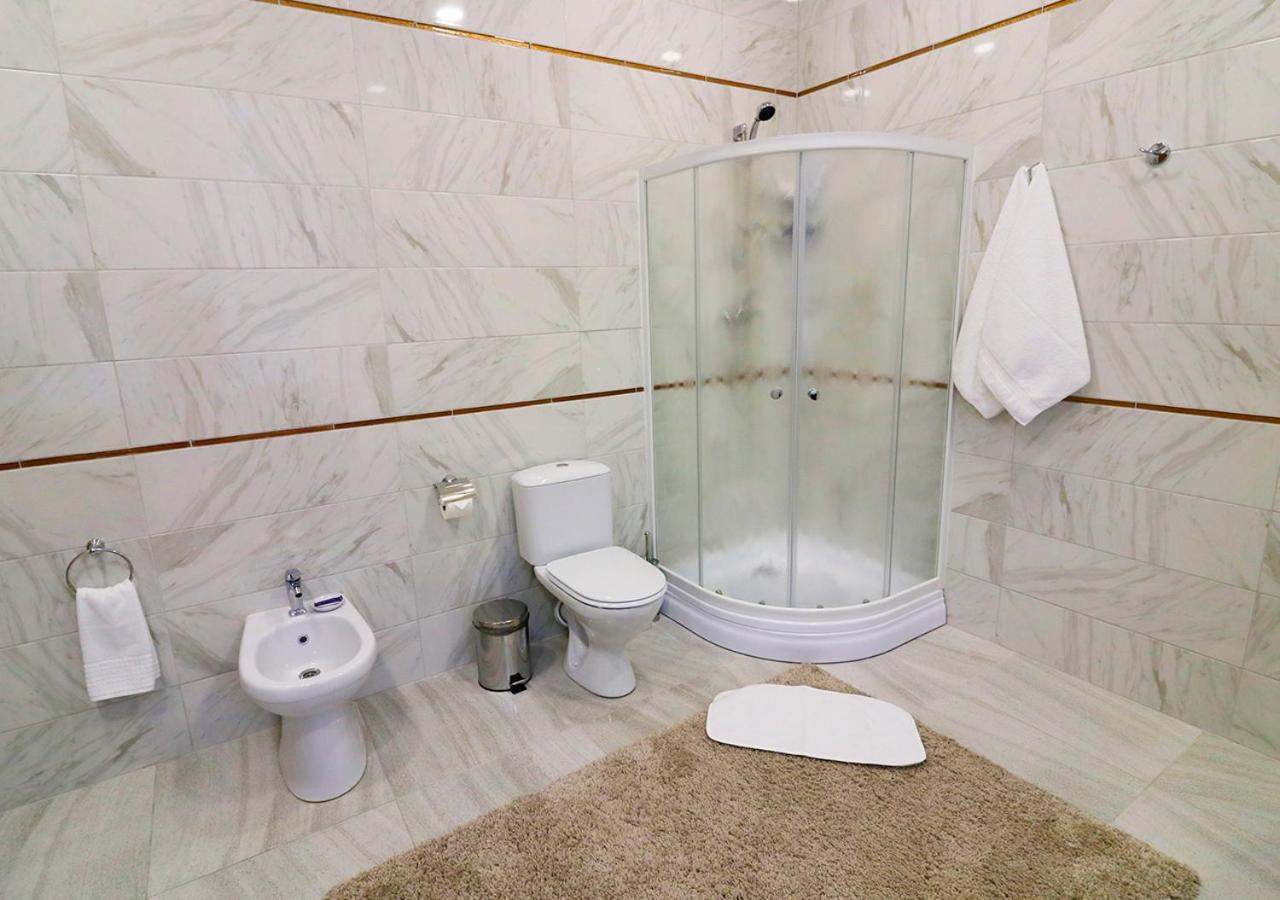 Vip Apartments Dipservice Hall Минск Екстериор снимка