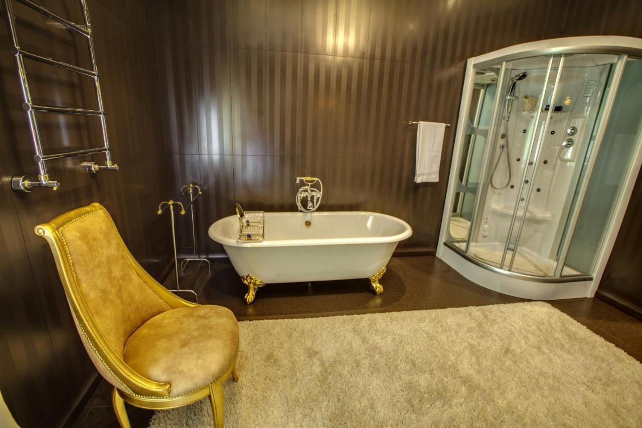 Vip Apartments Dipservice Hall Минск Екстериор снимка
