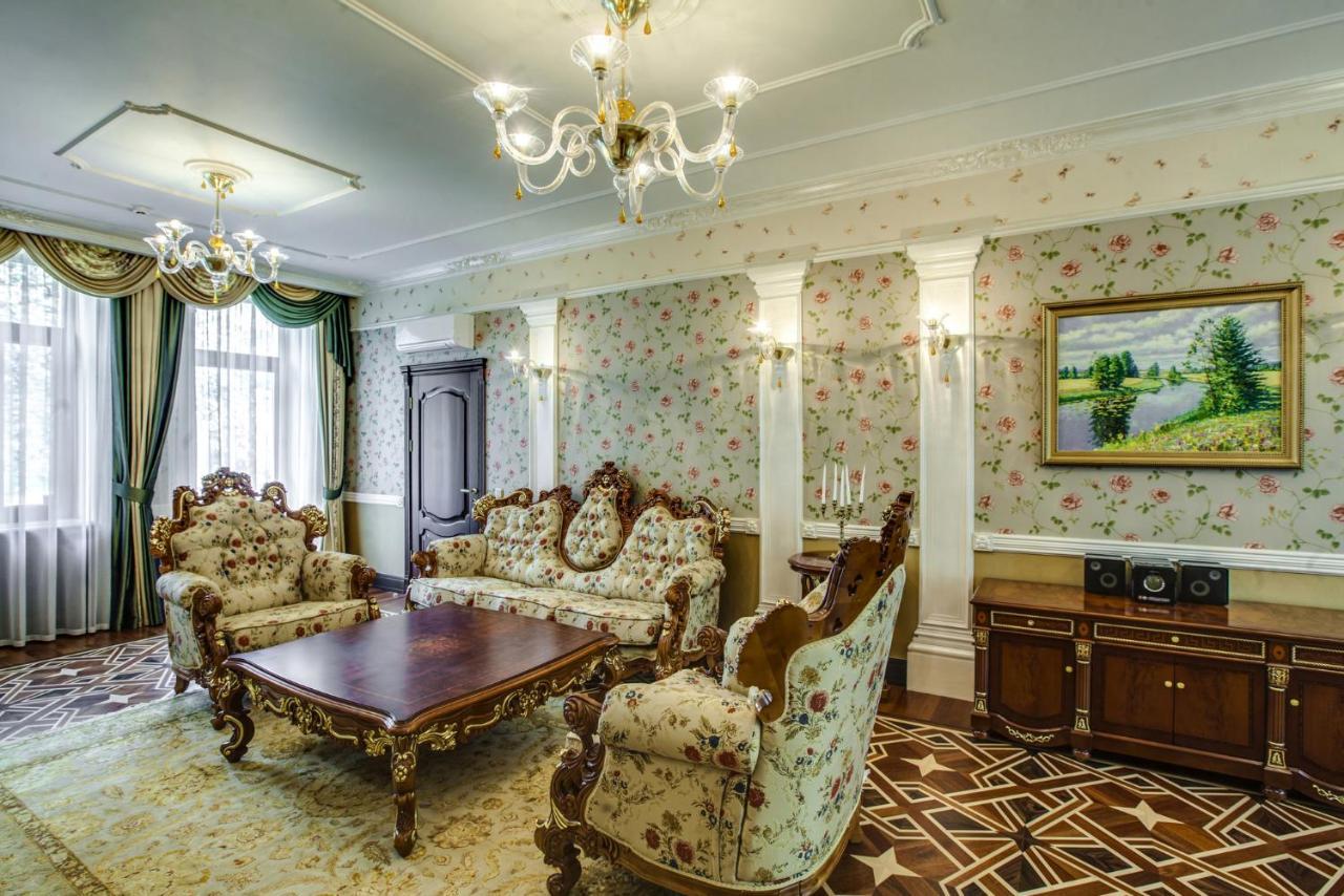 Vip Apartments Dipservice Hall Минск Екстериор снимка