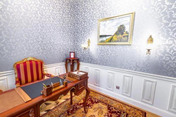 Vip Apartments Dipservice Hall Минск Екстериор снимка