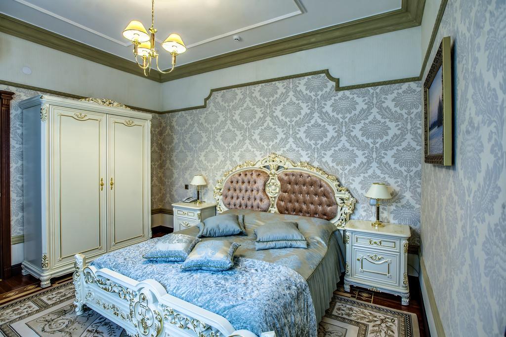 Vip Apartments Dipservice Hall Минск Екстериор снимка