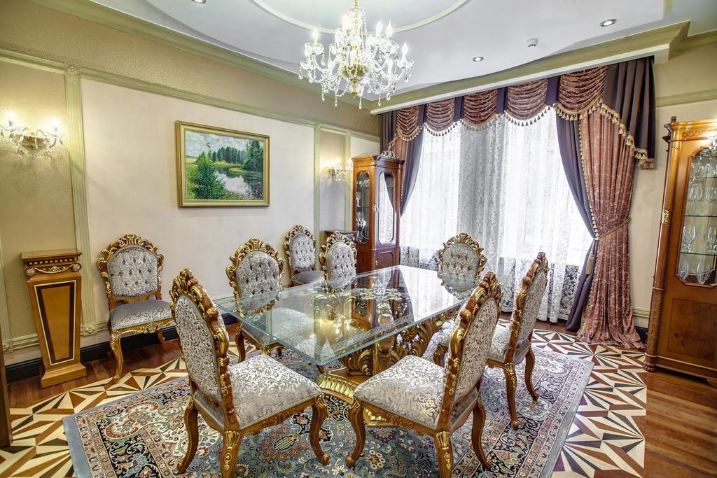 Vip Apartments Dipservice Hall Минск Екстериор снимка